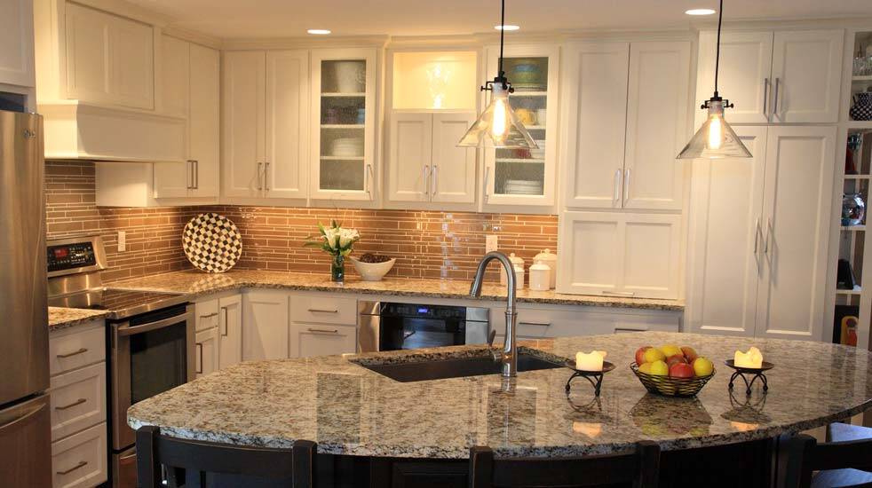 Mequon Kitchen for Entertaining