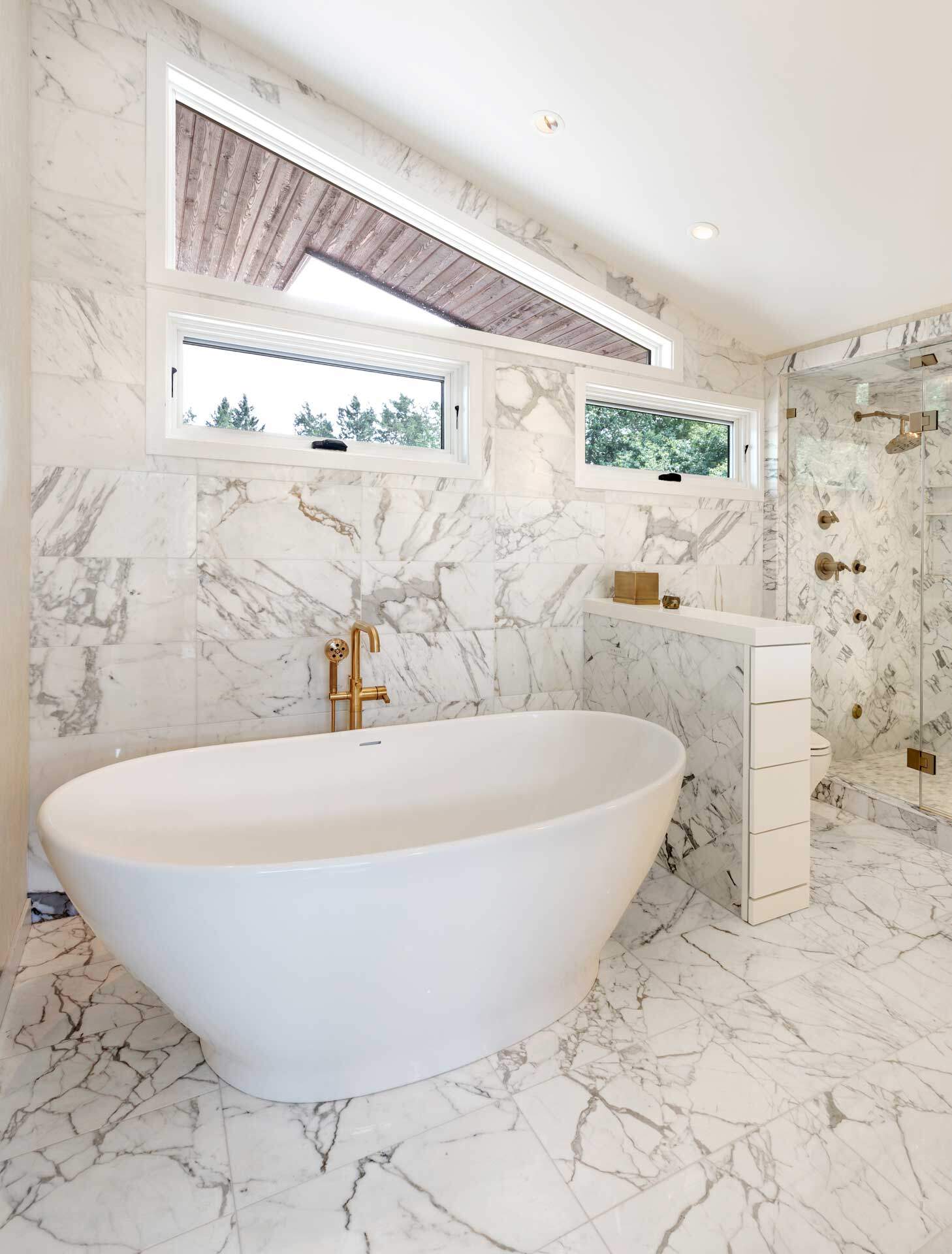 Modern Luxe Lake House Bath