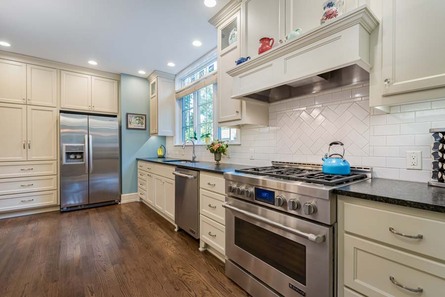 Stylish Kitchen Redesign in Cedarburg