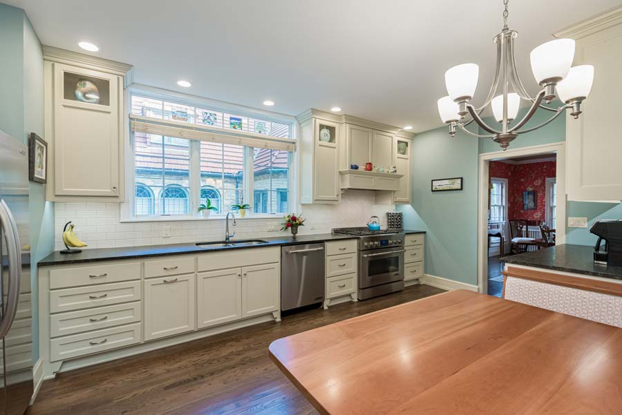 Stylish Kitchen Redesign in Cedarburg