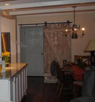 Barn door - Wade Design & Construction, Inc.