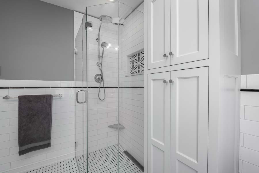 Light & Airy Bathroom in Mequon