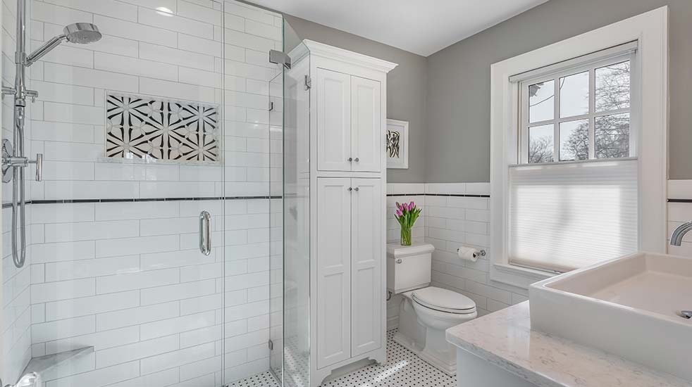 Light & Airy Bathroom in Mequon